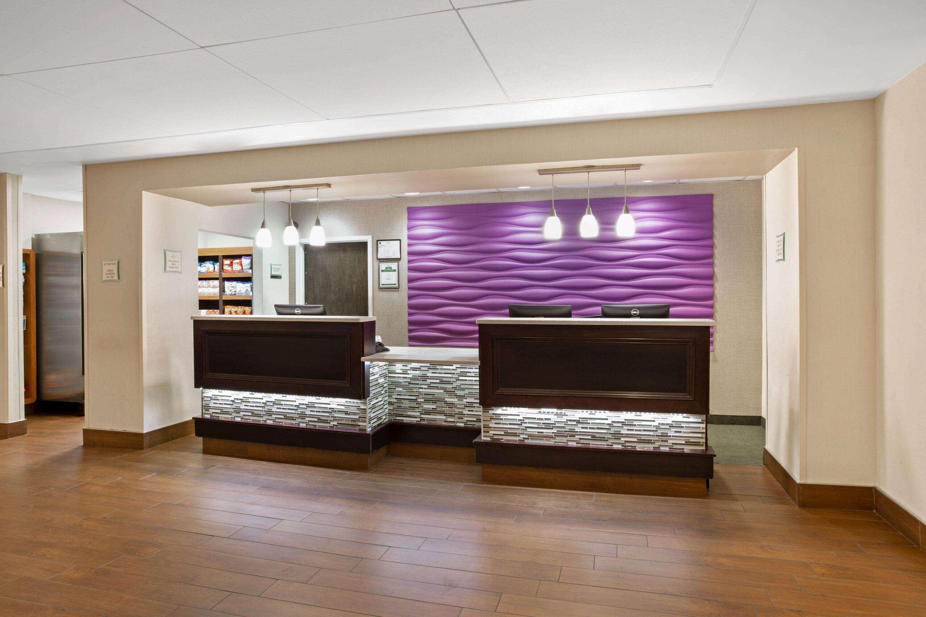 La Quinta By Wyndham Springfield Hotell Eksteriør bilde