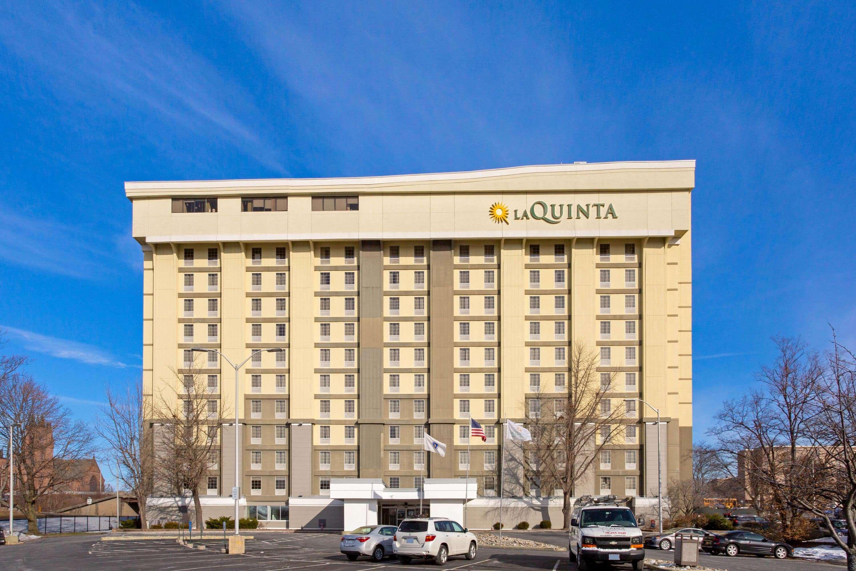 La Quinta By Wyndham Springfield Hotell Eksteriør bilde