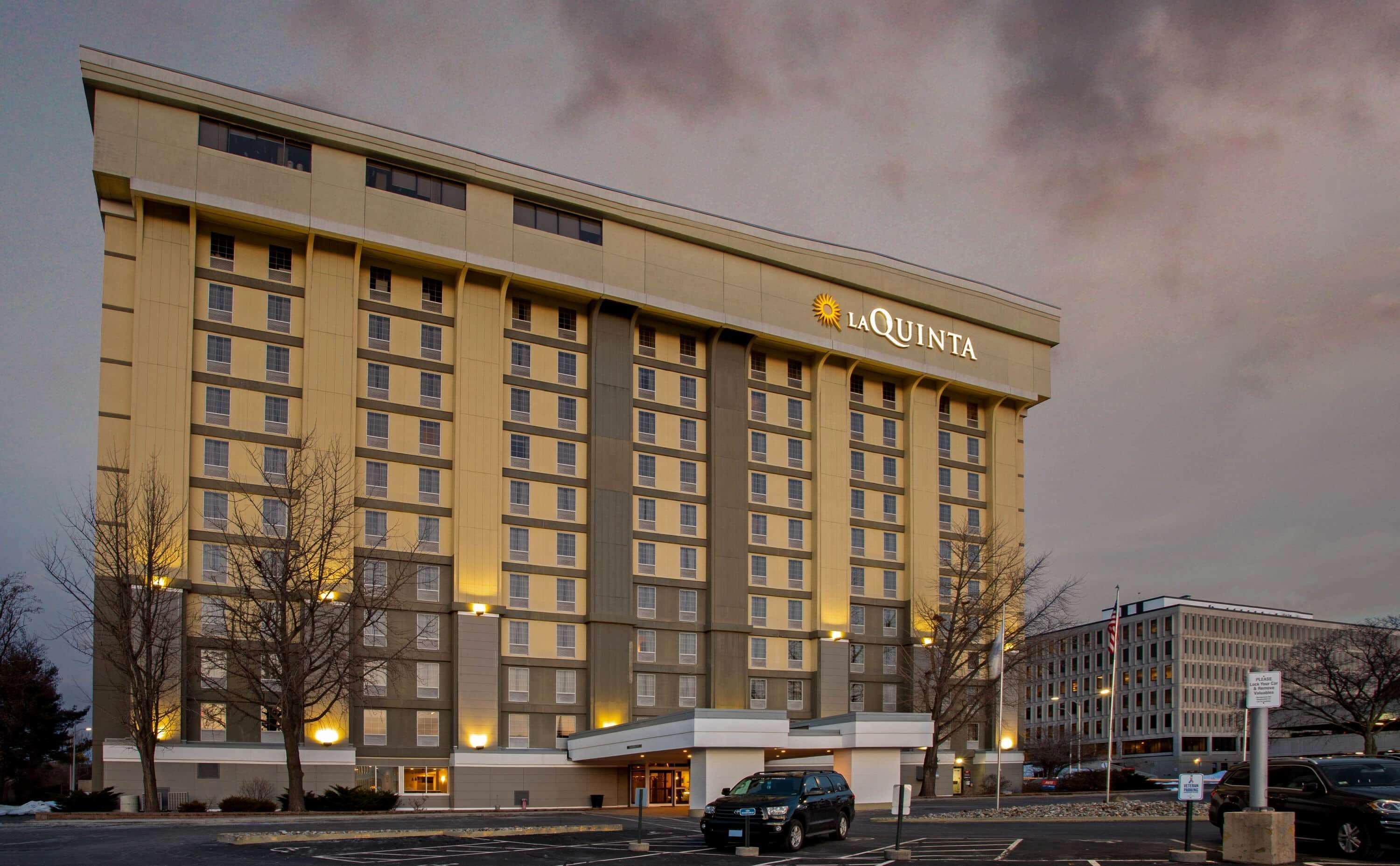 La Quinta By Wyndham Springfield Hotell Eksteriør bilde
