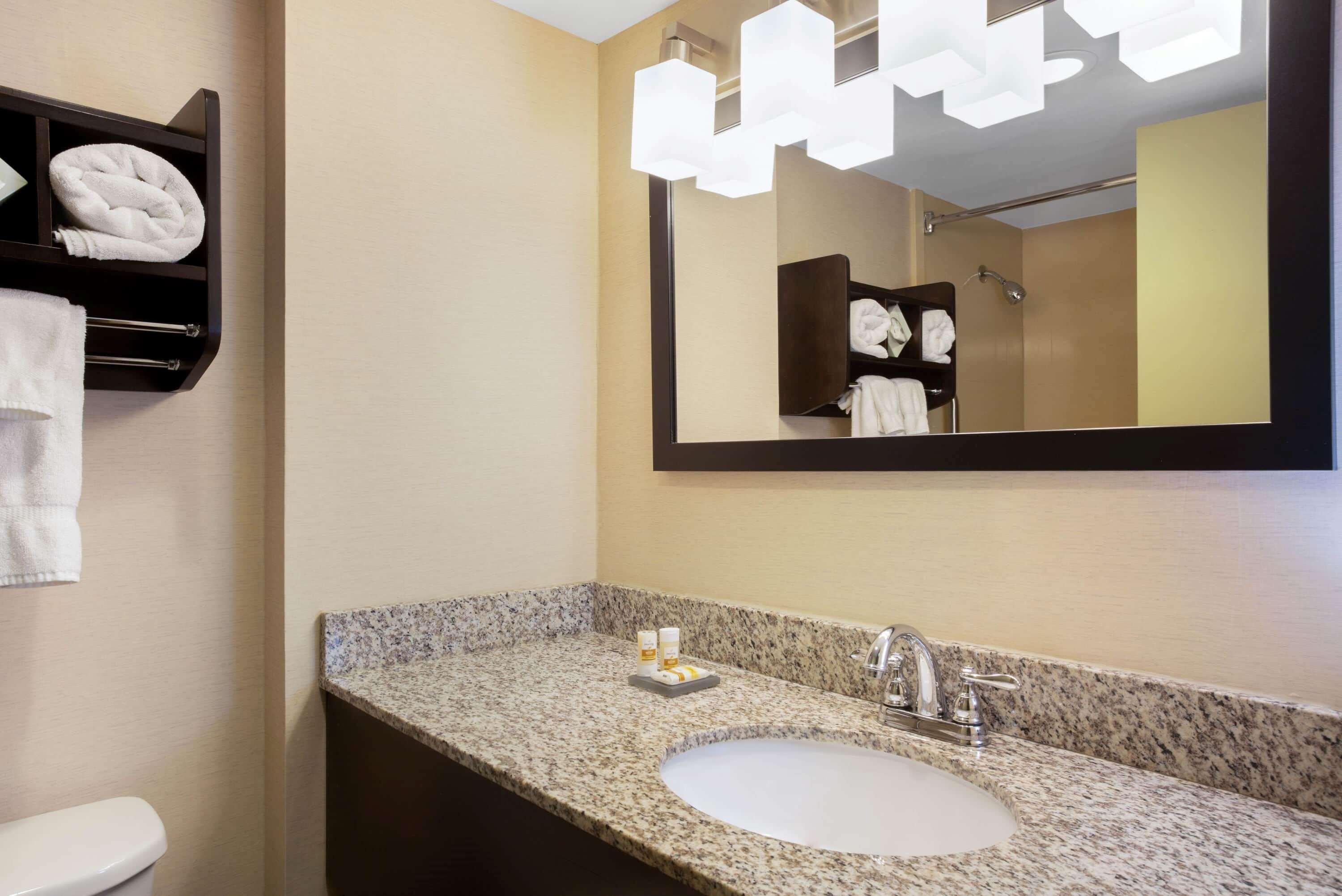 La Quinta By Wyndham Springfield Hotell Eksteriør bilde
